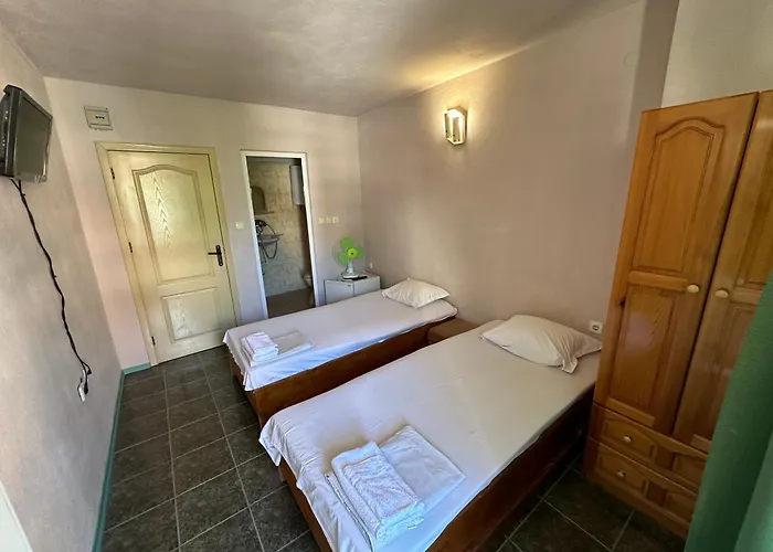 Privatunterkunft несебър, къща със под наем с баня, тоалетна и тераса само на 400метра от двата плажа в